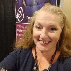 Meet your Posher, Dannella